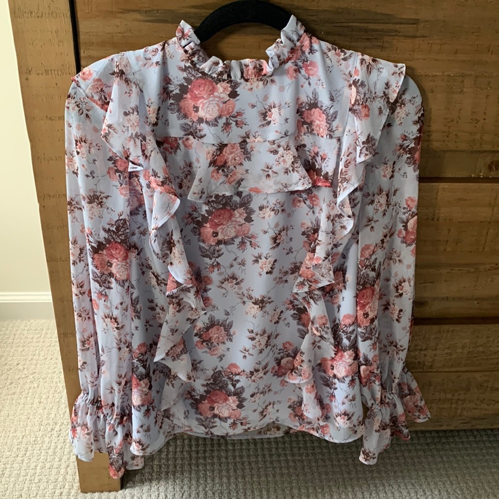 Blouse - floral- long sleeve